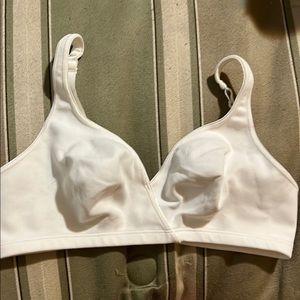 Liz Claiborne soft bra